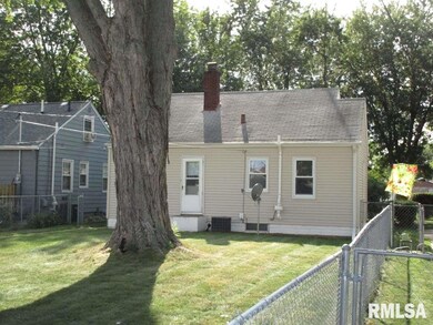 2009 43rd St, Rock Island, IL 61201 - photo 4