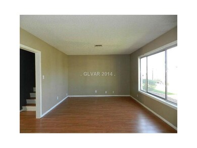 Living Room. LIVINGROOM IS SPACIOUS AND LIGHT