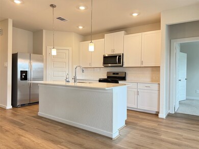 3226 Memorial Way, Texas City, TX 77591 - photo 5