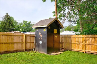 4138 56th St, Des Moines, IA 50310 - photo 7