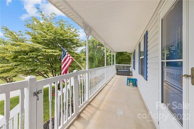 16 Sydney Ln, Asheville, NC 28806 - photo 4