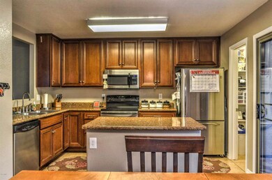 Kitchen (3)
