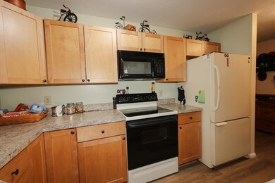 Stoney Creek Condominiums unit 6, Milford, NH 03055 - photo 6