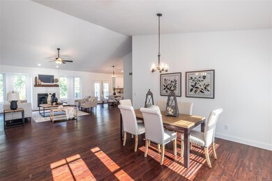 Super popular open floor plan!