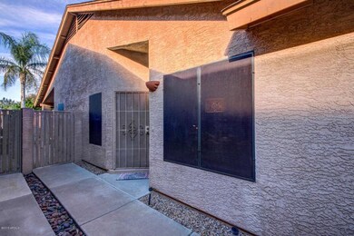 734 E Sack Dr, Phoenix, AZ 85024 - photo 4