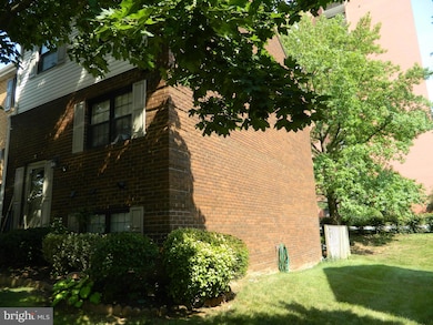 17 Theo Ln, Towson, MD 21204 - photo 2