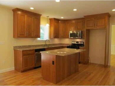 10 Overlook Dr, Medway, MA 02053 - photo 4