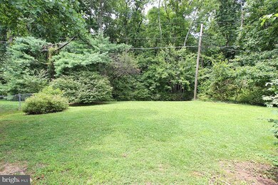 13014 Maple View Ln, Fairfax, VA 22033 - photo 2