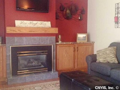 Living Room beautiful gas fireplace in the living 