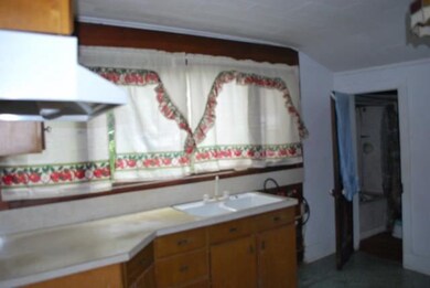 717 Aspenwald Ave, Elkhart, IN 46516 - photo 5