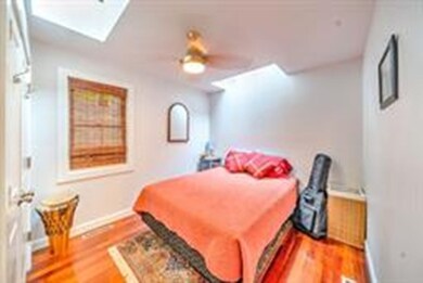 149 State St unit B, Northampton, MA 01060 - photo 4