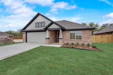 912 Ben Dr, Springtown, TX 76082 - photo 3