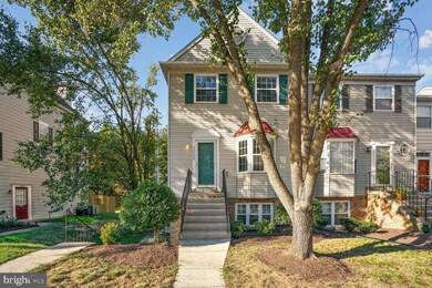 16324 Taconic Cir, Dumfries, VA 22025 - photo 2