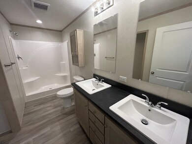 547 Delaware unit 547, Belleville, MI 48111 - photo 4