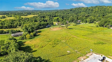 2100 Limit St, Leavenworth, KS 66048 - photo 6