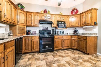 1560 Carol Cir, Poplar Bluff, MO 63901 - photo 6