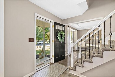 8046 Lakeview Ave, Lenexa, KS 66219 - photo 4