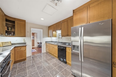 Warwick Towers unit 11E, Houston, TX 77004 - photo 7