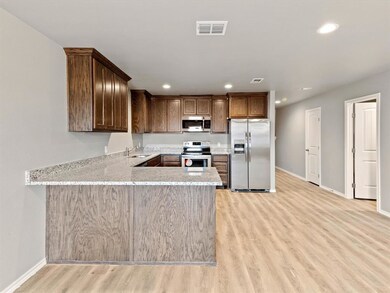 117 Abbey Park Ct, Granbury, TX 76049 - photo 4