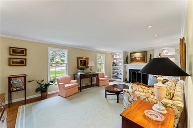 BUILT IN BOOKS SHELVES, GAS FIREPLACE
