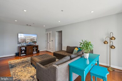 4151 S Four Mile Run Dr unit 402, Arlington, VA 22204 - photo 6