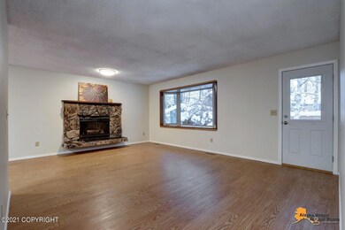8610 Hidden View Ct, Anchorage, AK 99504 - photo 3
