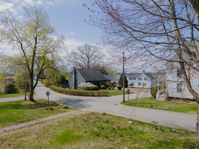 25 Campbell St, Boothbay Harbor, ME 04538 - photo 3