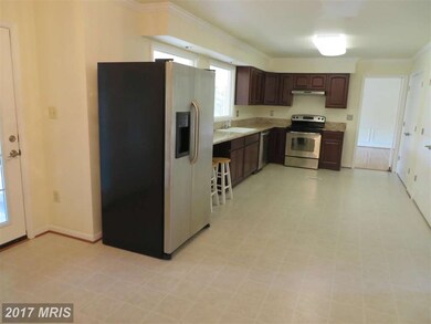 11201 Ballantre Ln, Glenn Dale, MD 20769 - photo 7