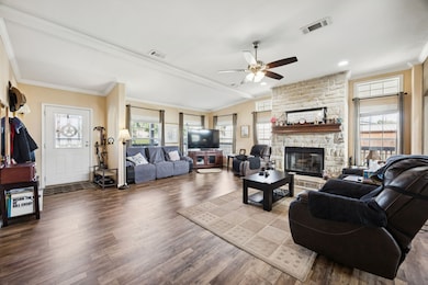 113 Draper Dr, Springtown, TX 76082 - photo 6