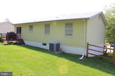 7285 Pommel Dr, Sykesville, MD 21784 - photo 5