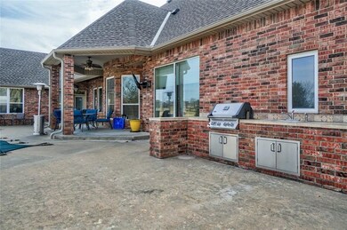 2514 Winged Foot Way, Shawnee, OK 74801 - photo 6