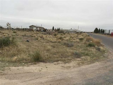 13683 Guerrero Dr, El Paso, TX 79928 - photo 2