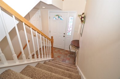 80 Barrett St, Manchester, NH 03104 - photo 2