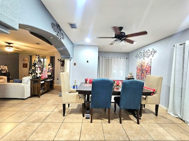 2703 Pecan St, Laredo, TX 78046 - photo 7