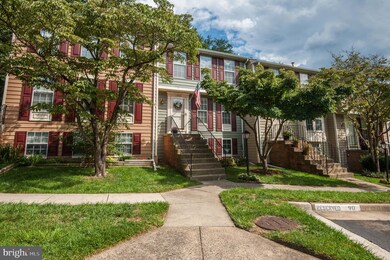 1558 Autumn Ridge Cir, Reston, VA 20194 - photo 5