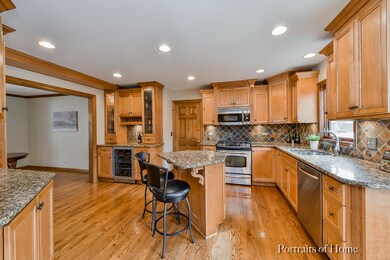 1150 Palm Ct, Naperville, IL 60540 - photo 2