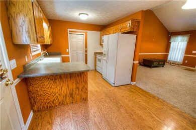 229 Whitaker Rd, Shelbyville, TN 37160 - photo 5