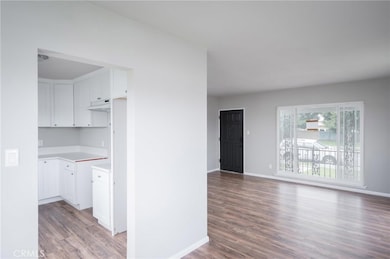 1402 W 156th St, Compton, CA 90220 - photo 5