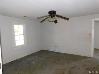 625 State Route 37, Kell, IL 62853 - photo 7