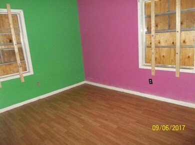 7 Chickasaw St, Laurel, MS 39440 - photo 5