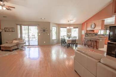 3 Living Room (4)