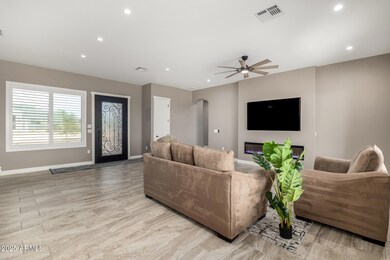 16431 W Rancho Laredo Dr, Surprise, AZ 85387 - photo 6