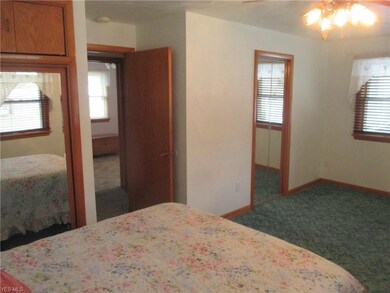 51 Henry Dr, Struthers, OH 44471 - photo 5