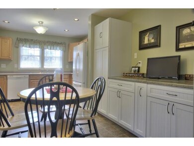 222D Belknap Dr unit D, Suncook, NH 03275 - photo 7