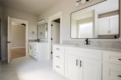 216 White Oak St, Gentry, AR 72734 - photo 5