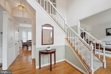 3663 Thomasson Crossing Dr, Triangle, VA 22172 - photo 3