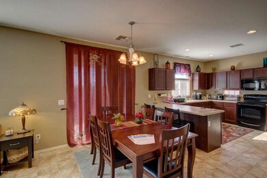 Eat in Kitchen