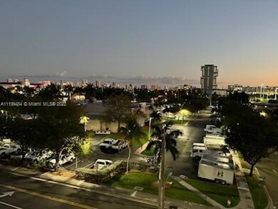 329 SE 3rd St unit 501S, Hallandale Beach, FL 33009 - photo 2