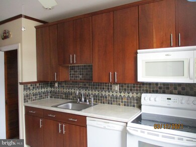 3409 Oakmont St, Philadelphia, PA 19136 - photo 7