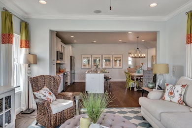 SAN CLEMENTE LIVING ROOM 2